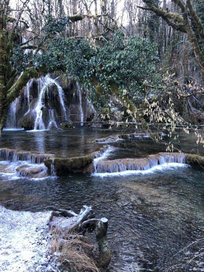 Gite De La Cascade Les Planches-pres-Arbois Exteriör bild